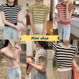 Mini shop🌸พร้อมส่ง🌸 (63045) เสื้อถักไหมพรมแชนสั้นคอกลม ลายทางน่ารักเบาบางใส่สบาย