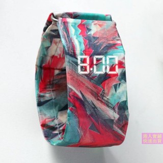 【สปอตสินค้า】นาฬิกา กระดาษ Paper watch นาฬิกากระดาษ สร้อยข้อมือเทคโนโลยี กันน้ํา แบบเรียบง่าย สีดํา แบบสร้างสรรค์ สไตล์เกาหลี