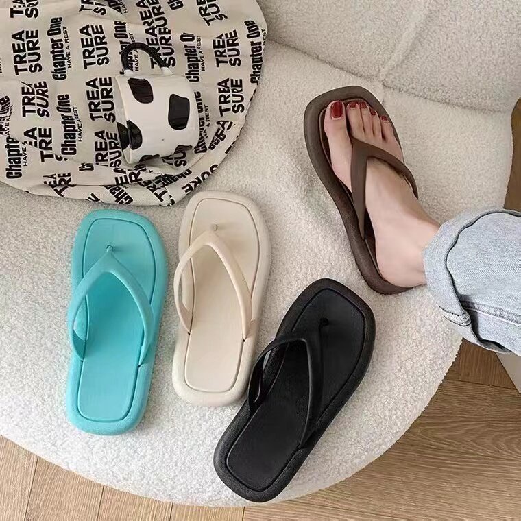 รองเท้าแตะหูหนีบ หนีบพื้นนิ่ม รองเท้าแตะผู้หญิง เนื้อซิลิโคน คลาสสิก 4 สี รองเท้าแตะ แบบคีบ สีสดใส รองเท้าแตะน้ารักๆ รอง
