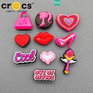 Barbie Jibbitz crocs charms หัวเข็มขัดรองเท้า อุปกรณ์เสริมรองเท้า สีชมพู เด็กผู้หญิง รวมกัน DIY น่ารัก ตกแต่งหัวเข็มขัด