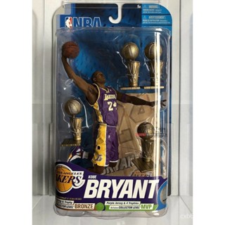 ଓ พร้อมส่ง ลูกบาสเก็ตบอล NBA รุ่นที่ 17 โมเดลตุ๊กตาฟิกเกอร์ Kobe Bryant 24 Trophy Purple Clothing 4UMG เคลื่อนไหวได้