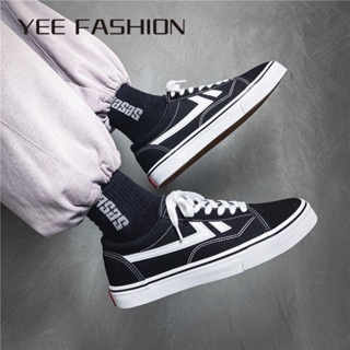 YEE Fashion  รองเท้าผ้าใบผู้ชาย ลำลองผู้ชาย ผ้าใบแฟชั่น สไตล์เกาหลี กีฬากลางแจ้ง ทำงานรองเท้าลำลอง fashion Chic สบาย สไตล์เกาหลี D25D01Y 37Z230910