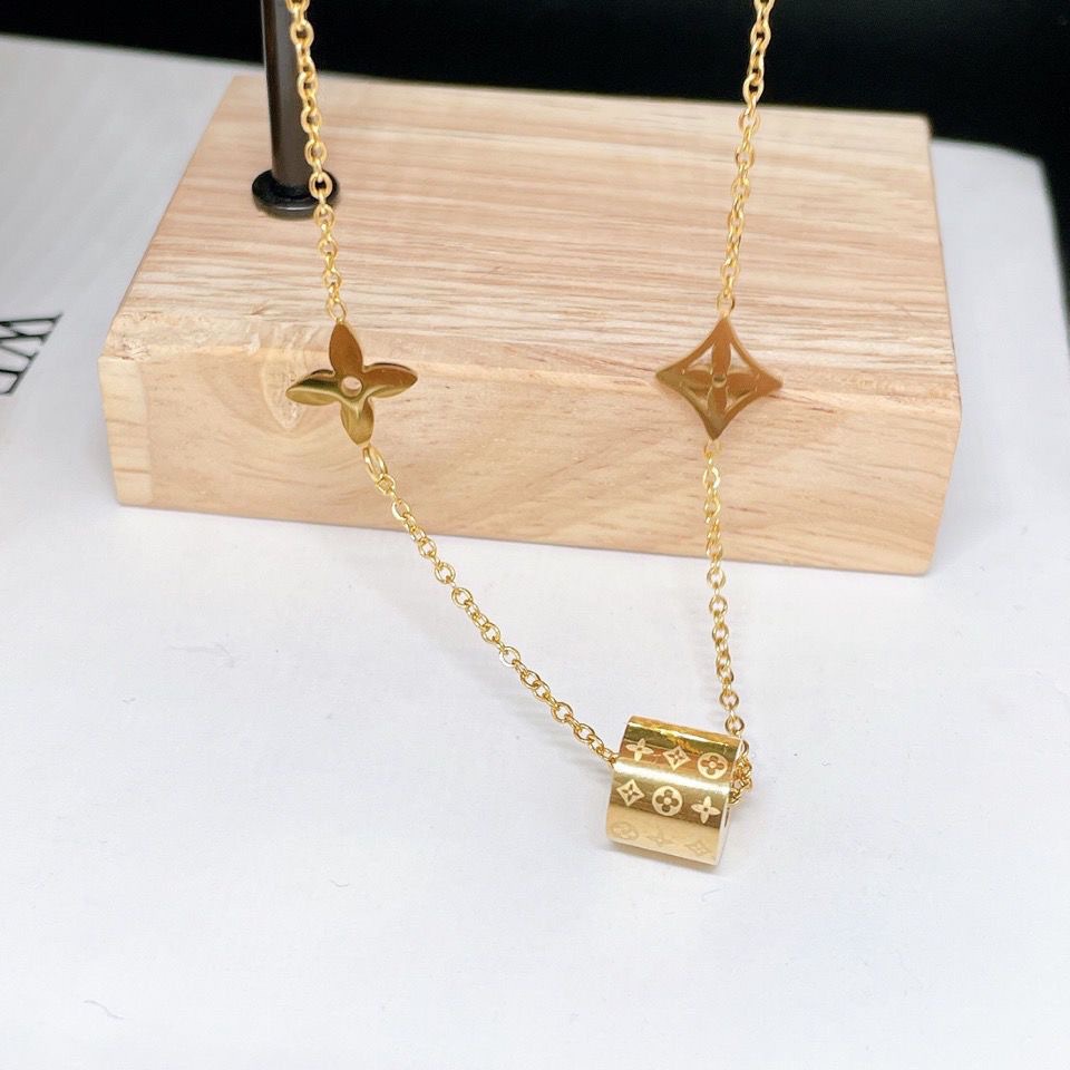 Kaleidoscope Four-leaf Clover พิมพ์จี้สร้อยข้อมือ/สร้อยคอผู้หญิงแฟชั่นยุโรปสไตล์อเมริกันทองเครื่องประดับสร้อยคอสร้อยข้อมือ Easy Match เครื่องประดับ