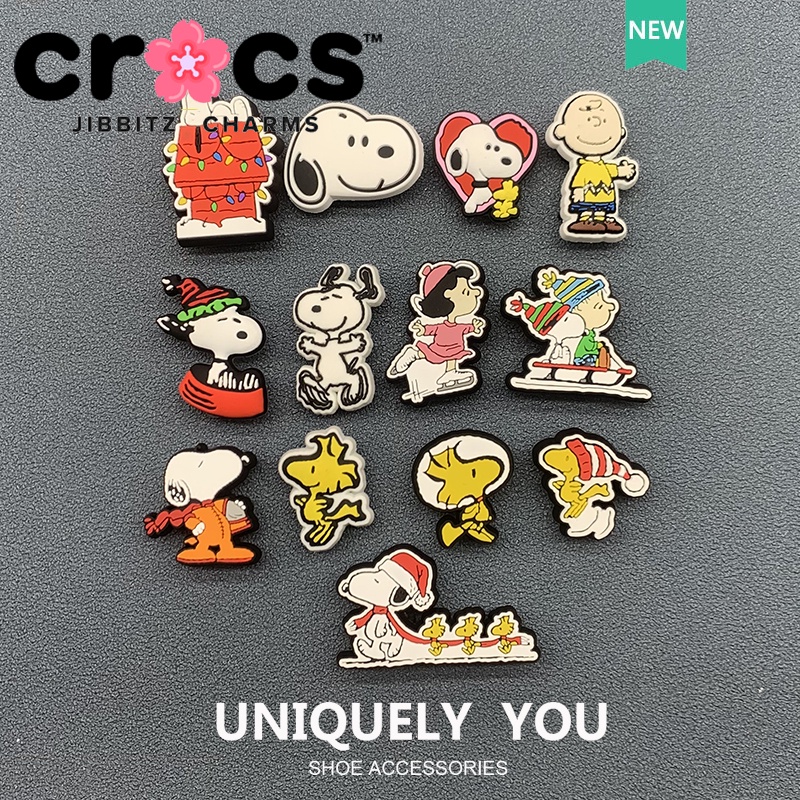 Crocs jibbitz Snoopy Series อุปกรณ์เสริมหัวเข็มขัด ลายการ์ตูนสนูปปี้ สําหรับตกแต่งรองเท้า 2023