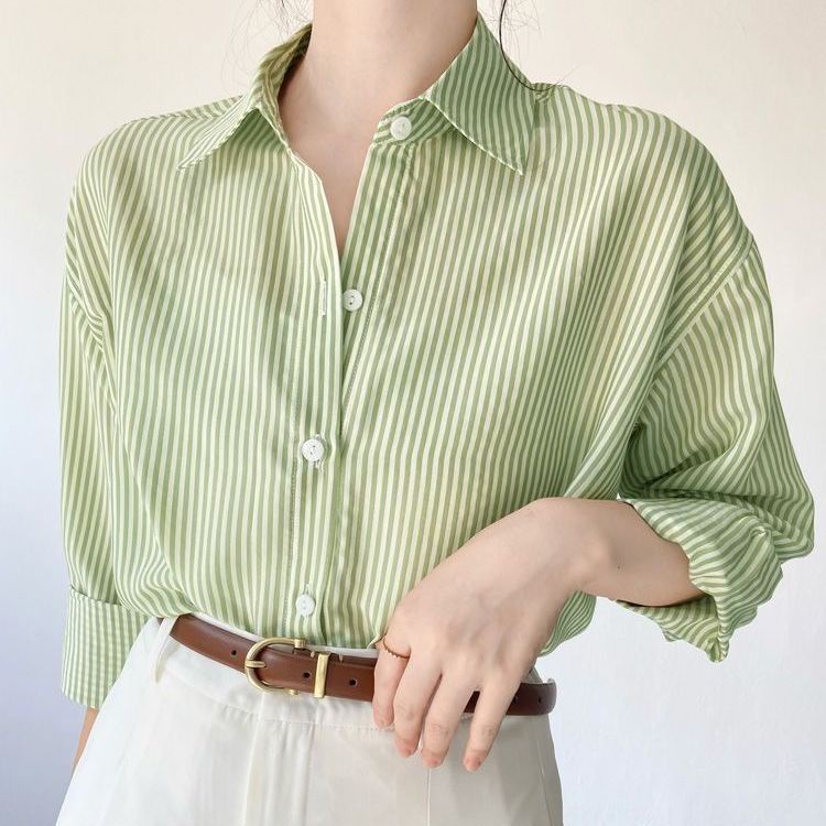 เสื้อเชิ้ตผู้หญิงลายทางสีเขียว ทรงหลวม ขนาดใหญ่ ลายทาง สีเขียว สไตล์ฝรั่งเศส เสื้อเชิ้ตสําหรับผู้หญิง