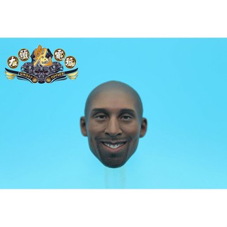 พร้อมส่ง หัวตุ๊กตาแกะสลัก NBA Star Kobe สีดํา 1/6 พร้อมส่ง