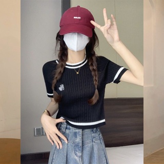 Milyfashion เสื้อยืดถัก แขนสั้น เปิดไหล่ ขนาดเล็ก สีตัดกัน สไตล์อเมริกัน แฟชั่นฤดูร้อน สําหรับผู้หญิง