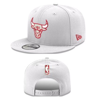 ใหม่ Chicago Bullssnapback หมวกเบสบอล กันแดด ปรับขนาดได้ แฟชั่นสําหรับผู้ชาย และผู้หญิง เหมาะกับการพกพา เล่นกีฬากลางแจ้ง