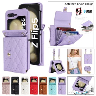 เคสหนัง แบบฝาพับ พร้อมช่องใส่บัตร และสายคล้องไหล่ สําหรับ Samsung Galaxy Z Flip 5 4 3