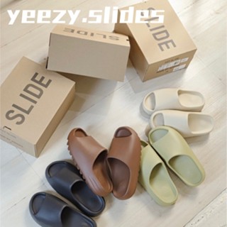 Crocs Slides Kanye West รองเท้าแตะ พื้นนิ่ม กันลื่น น้ําหนักเบา ใส่สบาย เหมาะกับฤดูร้อน สําหรับผู้หญิง และผู้ชาย