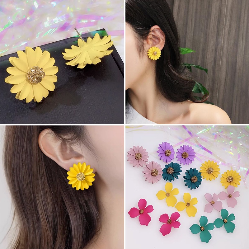เครื่องประดับ ต่างหูสตั๊ด ลายดอกไม้น่ารัก สีเหลือง สีชมพู แฟชั่นเรียบง่าย สไตล์เกาหลี วินเทจ สําหรับผู้หญิง