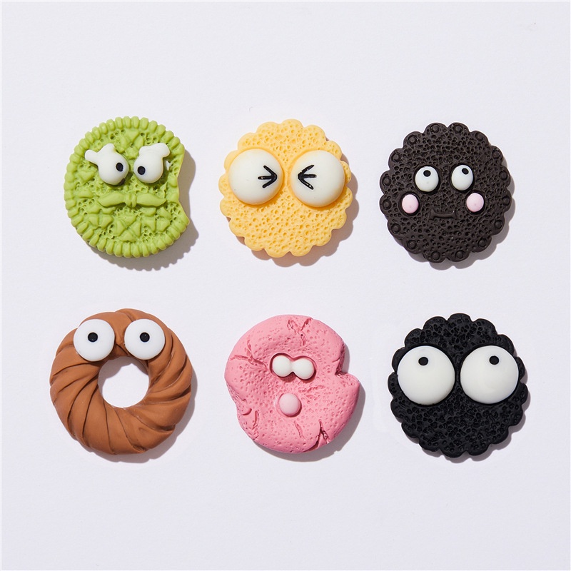 [3#] การ์ตูนน่ารัก แสดงอารมณ์ เครื่องประดับบิสกิต เรซิน อุปกรณ์ขนาดเล็ก diy เด็ก เหมือนครีม กาว ถ้วยน้ํา กิ๊บโฮมเมด แผ่นแปะรูรองเท้า หัวเข็มขัด อุปกรณ์เสริม FN