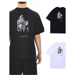 Yohji Yamamoto Y3 เสื้อยืดแขนสั้น ผ้าฝ้ายแท้ พิมพ์ลายตัวอักษรสุนัข ทรงหลวม สไตล์อเมริกัน สําหรับผู้ชาย และผู้หญิง