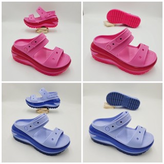 พร้อมส่ง !!! รองเท้าลำลองแฟชั่น สไตล์ Crocs Classic Mega Crush Sandal (Unisex)