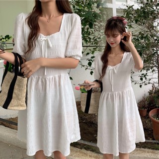 พร้อมส่ง 2 สี 🐱 Jane dress เดรสแขนสั้นผ้าย่นทรงสวยมาก (31718)