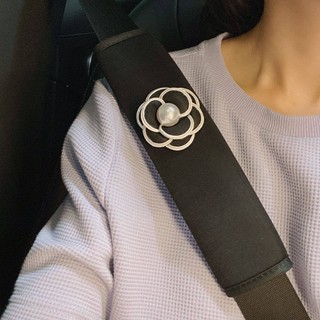 Automobile Safety Belt Cover Shoulder Sleeve Camellia Cute Car Interior Decoration Car Decoration Safety Belt Protective Cover Summer Female Seat belt cover Cute car interior decoration