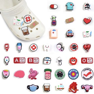 หน้ากากอนามัย ลายการ์ตูน Jibbits Stethoscope Jibitz Croc Charm Pin สําหรับผู้ชาย 10 ชิ้น