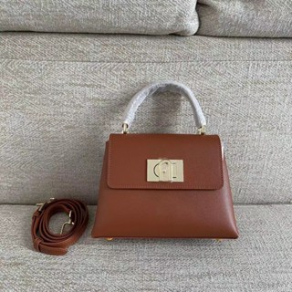 **do** กระเป๋าหนังแท้ Furla Classic 1927 สายถอดได้ สินค้าใหม่ ของแท้