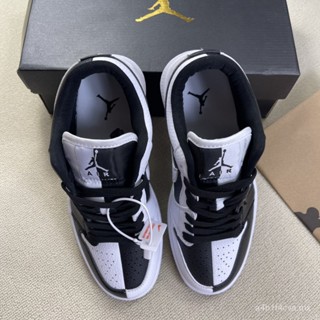 Aj1 Low is tribute รองเท้าแตะลําลอง ลายแพนด้า สีดํา และสีขาว ระบายอากาศ สไตล์เรโทร ไซซ์ 36-44