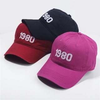 หมวกเบสบอล ผ้าฝ้ายนุ่ม ปักลายตัวเลข 1980 สีพื้น กันแดด สําหรับผู้หญิง เดินทาง