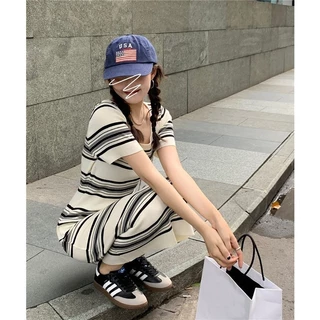 OFF SHOP 🥻ชุดเดรสไหมพรมแขนสั้นคอกลม กระโปรงยาวสุดๆลายทาง (OFF-M0528) -C