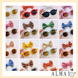 Alma 2 ชิ้น / เซต แว่นกันแดดเด็ก พร้อมโบว์คาดศีรษะ กรอบกลม ที่มีสีสัน แว่นกันแดดเด็ก ชุดที่คาดผม แว่นตากันแดดโบฮีเมียน สําหรับเด็กผู้หญิง