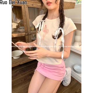 Ruo Bei Xuan เสื้อยืดแขนสั้น เปิดไหล่ พิมพ์ลายการ์ตูนน่ารัก สําหรับผู้หญิง