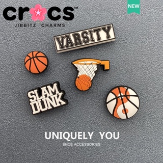 Jibbitz crocs charms หัวเข็มขัดรองเท้า อุปกรณ์เสริมรองเท้าบาสเก็ตบอล ซีรีส์ใหม่ สไตล์ crocs หัวเข็มขัดตกแต่ง