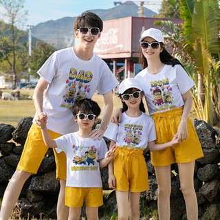 เสื้อยืดแขนสั้น พิมพ์ลายมินเนี่ยน แฟชั่นสําหรับครอบครัว พ่อ แม่ พี่ชาย น้องสาว เด็ก