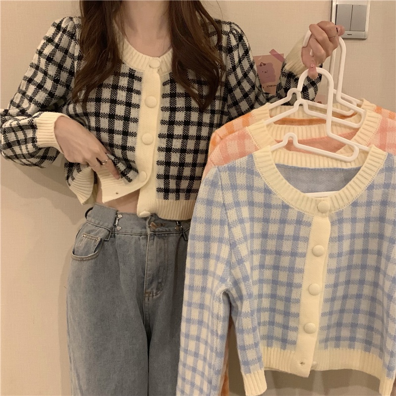 DODO*พร้อมส่ง*เสื้อไหมพรมคาร์ดิแกนแขนยาว ลายสก็อตตกแต่งด้วยกระดุมใช้งานได้จริง ผ้านุ่มใส่สบาย(8758)