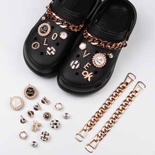 CROCS ชุดบอร์ดตัวอักษร LOVE สายโซ่คู่ DIY อุปกรณ์เสริม 16 ชิ้น