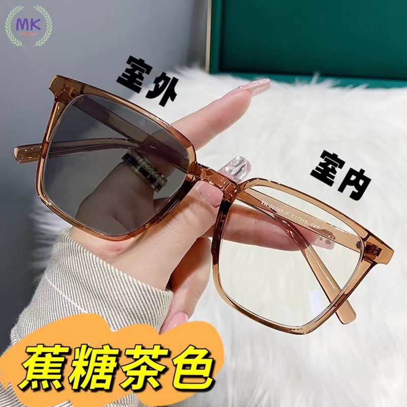 กรอบแว่น แว่นตาเปลี่ยนสี สั้น -100 ถึง-600 แว่นตาสายตาสั้น  กรอบสี่เหลี่ยม เลนส์อัตโนมัติ TR90 UV400 เปลี่ยนสีตามแสงแดดอัตโนมัติ แว่นตาป้องกันสีฟ้า แว่นตาผู้หญิง ผู้ชาย แว่นตา