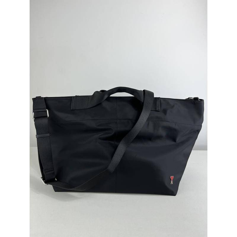 AMI red heart patch nylon tote hand Bag กระเป๋าสะพายไหล่