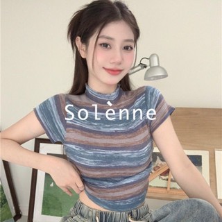 Solenne  เสื้อครอป เสื้อยืดผู้หญิง ครอป baby tee สาวเรโทร 2023 NEW Style ins Trendy พิเศษ fashion A29J1KR 36Z230909