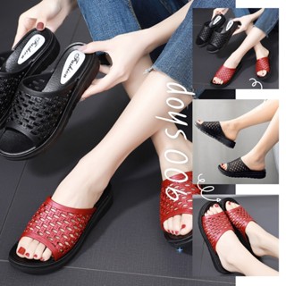 900Shop📌รองเท้าแตะสวม คาดแต่งฉลุ 2 สี พื้นหนาขอบหยัก (113)