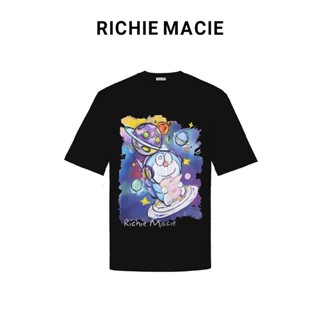 เสื้อยืดแขนสั้น ผ้าฝ้ายแท้ พิมพ์ลายกราฟฟิติ Richie Macie Planet Doraemon แฟชั่นคู่รัก