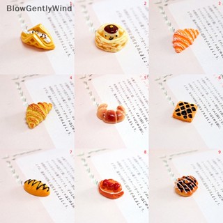 Blowgentlywind ขนมปัง บิสกิต อาหารปลอม ขนาดเล็ก สําหรับตกแต่งบ้านตุ๊กตา 3 ชิ้น BGW