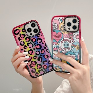 Casetify เคสโทรศัพท์มือถือแบบแข็ง ใส ลายเสือดาว แต่งกลิตเตอร์ ไล่โทนสี สีชมพู ฟ้า สําหรับ iPhone 14 13 12 Pro Max