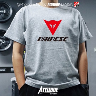 เสื้อยืดแขนสั้น ผ้าฝ้าย พิมพ์ลาย Attitude Motorcycle Racing Dennis สําหรับขี่จักรยาน