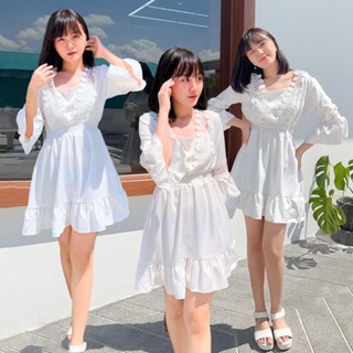 พร้อมส่ง 🩰🍅 White crystal dress เดรสสีขาวแต่งขอบลูกไม้ (37201)