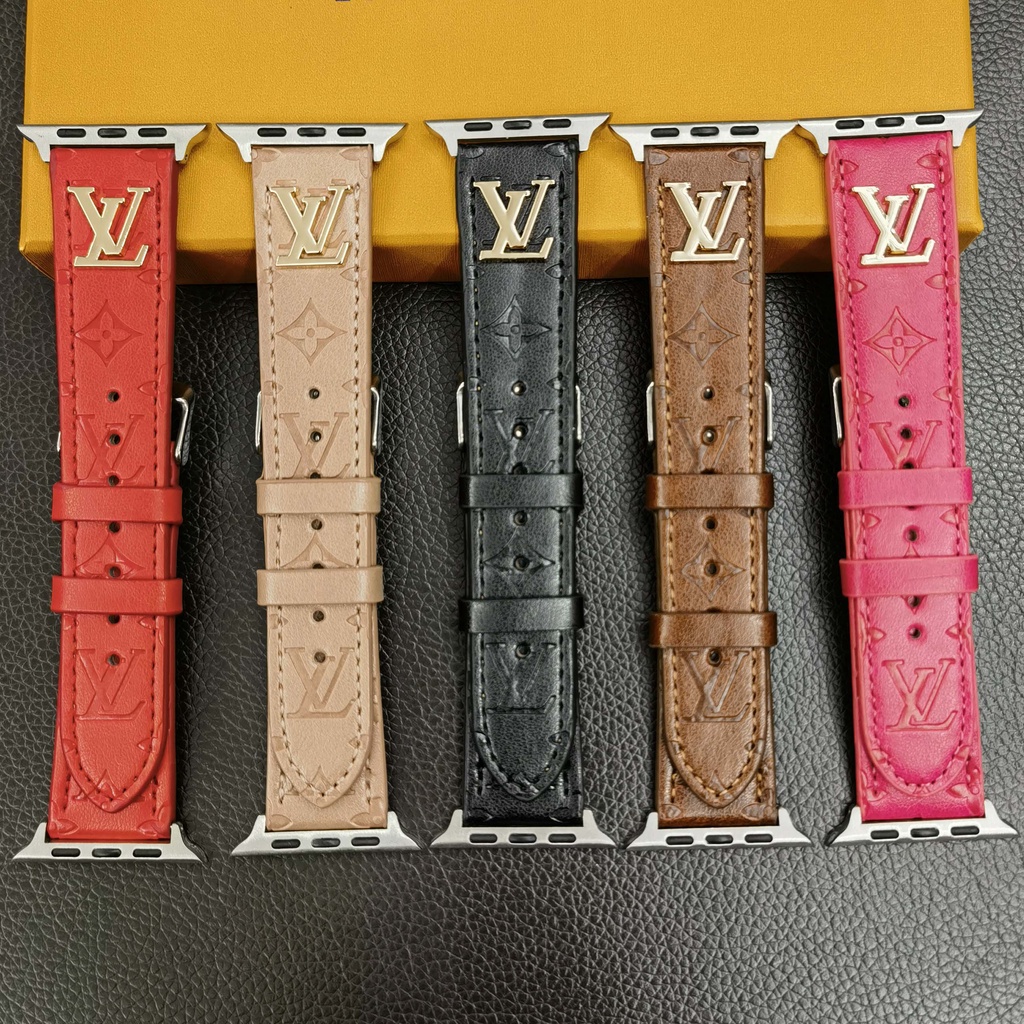 สายนาฬิกาข้อมือหนัง 49 มม. ลายโลโก้ สีทอง หรูหรา แบบเปลี่ยน สําหรับ Smart Watches Series 8 Ultra 7 6 SE 5 4 3 2 1 ขนาด 41 มม. 45 มม. 44 มม. 42 มม. 40 มม. 38 มม.