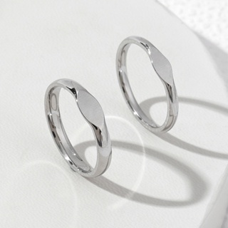 ใหม่ แหวนสเตนเลส ไทเทเนียม ทรงสี่เหลี่ยมคางหมู สไตล์เรียบง่า…