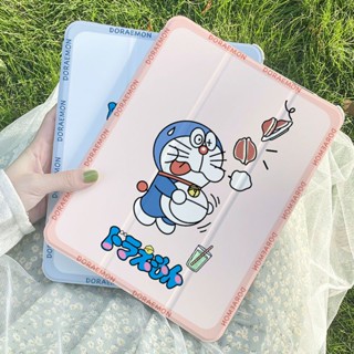 โดราเอมอน ลายการ์ตูน กันกระแทก สร้างสรรค์ เคสiPad อะคริลิ เคสไอเเพด พร้อมถาดใส่ปากกา ฝาหลังใส Compatible For เคสไอเเพด Gen9 เคสไอเเพด Gen10 เคสไอเเพด Air5 เคสไอเเพด Air4 เคสไอเเพด Mini 6 iPad 2022 iPad Air5 iPad 2021 Gen9 iPad 2020 Gen8 iPadPro 2021