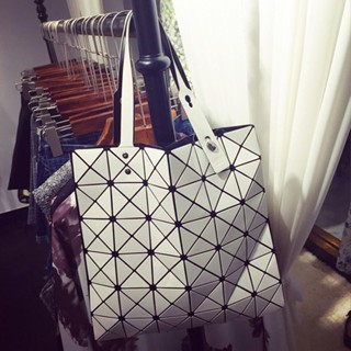 Japanese laser bag 2021 new womens bag geometry ringer handbag single shoulder bag fashion folding ladys bag trend