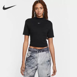 Nike ของแท้ 100% เสื้อยืดลําลอง แขนสั้น คอสูง ทรงสลิม สําหรับสตรี DV7959