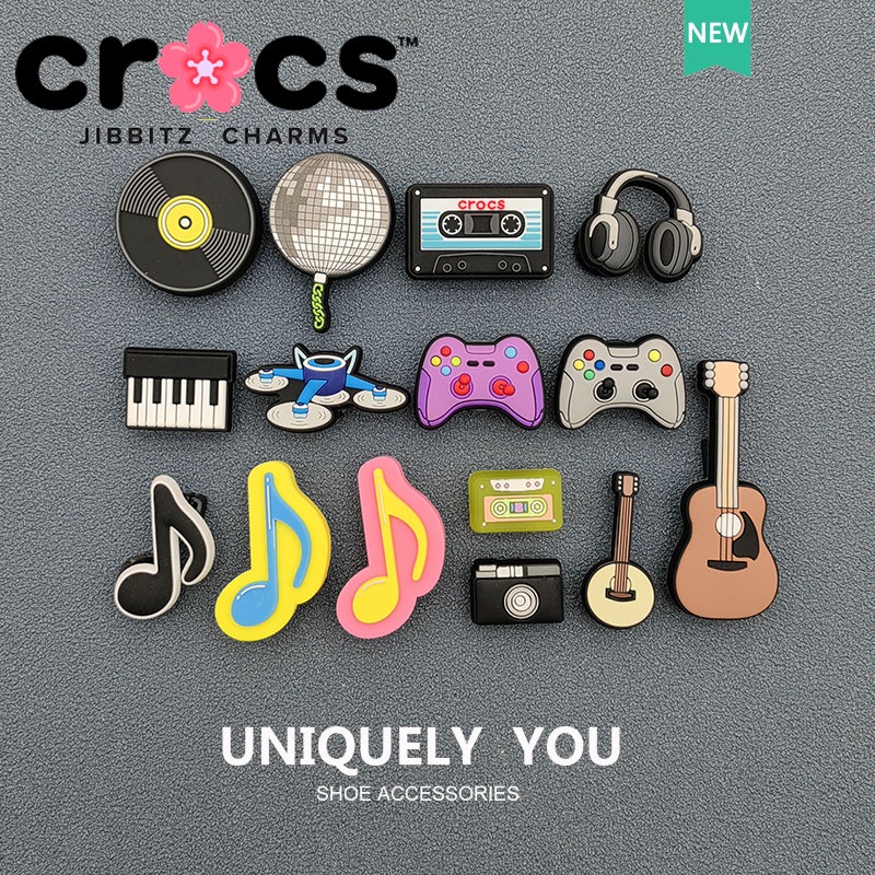 Jibbitz crocs charms หัวเข็มขัดรองเท้า อุปกรณ์เสริมรองเท้า ชุดดนตรี การ์ตูน สนุก ตกแต่งหัวเข็มขัด แฟชั่น อุปกรณ์เสริม