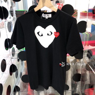 พร้อมส่ง เสื้อยืดแขนสั้น พิมพ์ลาย CDG Rei Kawakubo PLAY สีดํา สีขาว