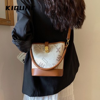 KIQUNE   กระเป๋าสะพาย ข้าง กระเป๋าผู้หญิงสะพายข้าง 2023 new  ทันสมัย Chic ins Beautiful L91TFU5 37Z230910