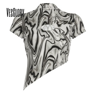 Vesglory เสื้อครอปท็อป แขนสั้น คอสูง พิมพ์ลายตัวอักษร ทรงไม่สมมาตร สีตัดกัน แฟชั่นสําหรับผู้หญิง 2023