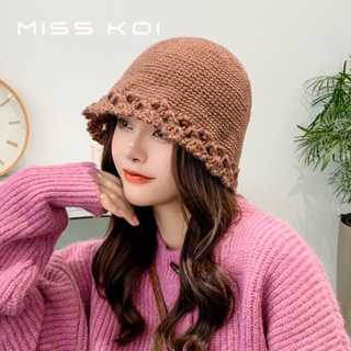 Misskoi [พร้อมส่ง] หมวกบักเก็ตลําลอง ผ้าขนสัตว์ถัก แฮนด์เมด เข้ากับทุกการแต่งกาย แฟชั่นฤดูใบไม้ร่วง ฤดูหนาว สําหรับผู้หญิง